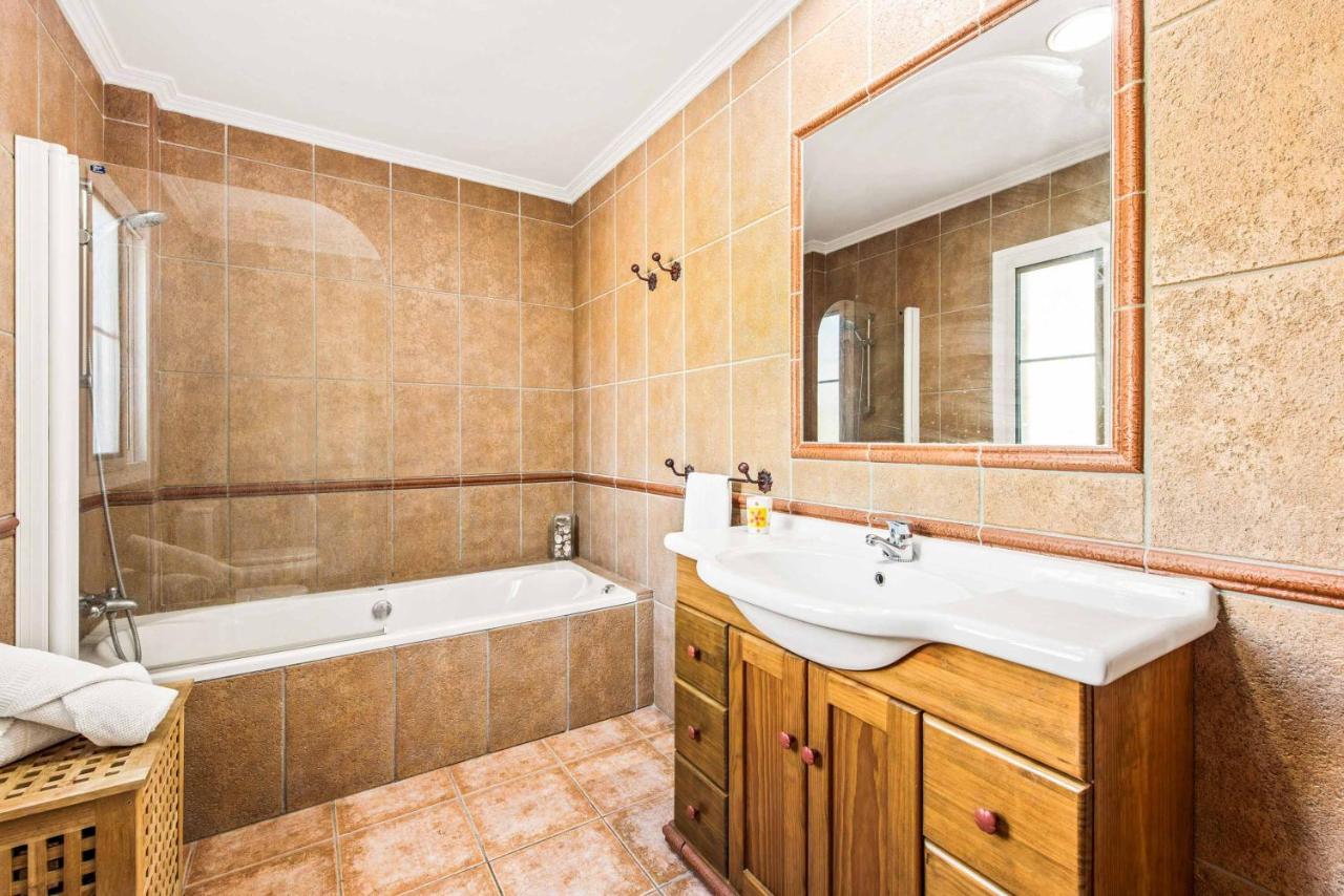Villa Sol Нерха Экстерьер фото